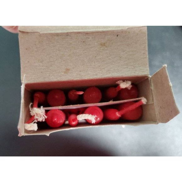 12 Vintage Patrician Tiny Tapers 10" Candles Red Hand Dipped Unburned USA - Picture 3 of 3